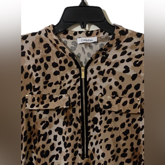Calvin Klein Cheetah Print Blouse Size Medium - Picture 4 of 11